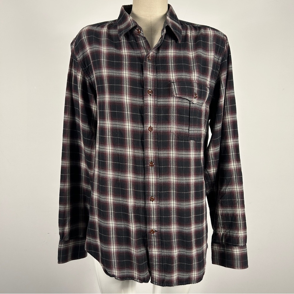 ❤️ Banana Republic Black and Red Plaid Casual 15-15 1/2 Shirt